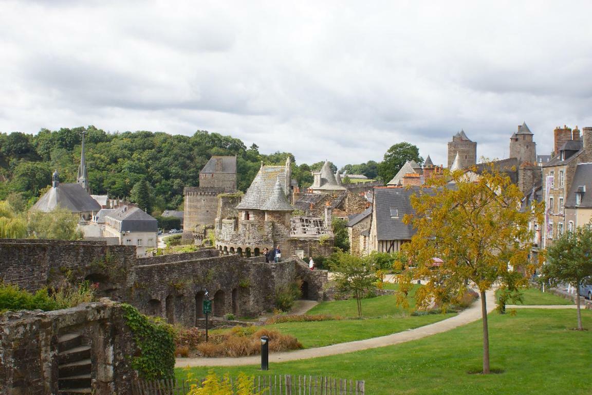 Fougères Le Delicatessenヴィラ エクステリア 写真